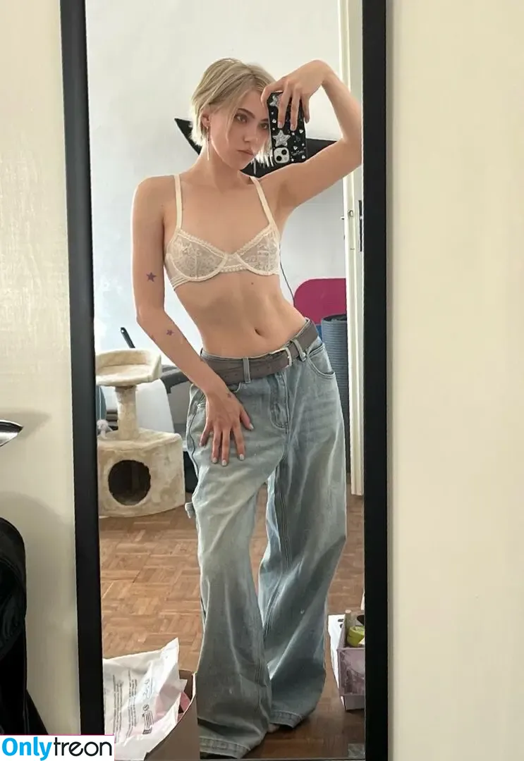 heykrls nude photo #0031 (heykris)