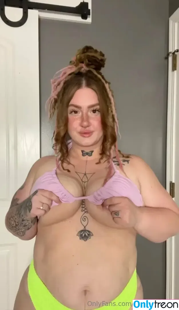 heymegwilde голая photo #0036 (heymegwilde)
