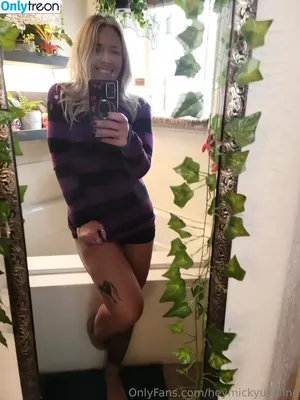 heymickyusofine / heyymickeyyousofine nude photo #0001