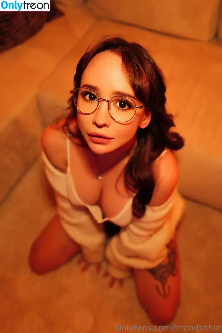 Hheadshhot голая photo #0889 (AliceBong / hheartshhot)