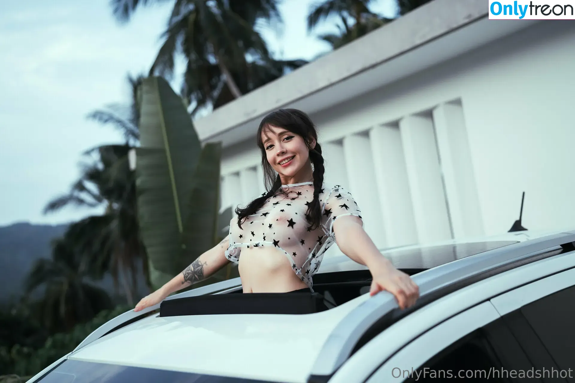 Hheadshhot nude photo #0925 (AliceBong / hheartshhot)