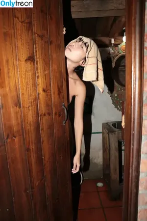 hi_sofiasun / _peifu.u / sophiasun nude photo #0087