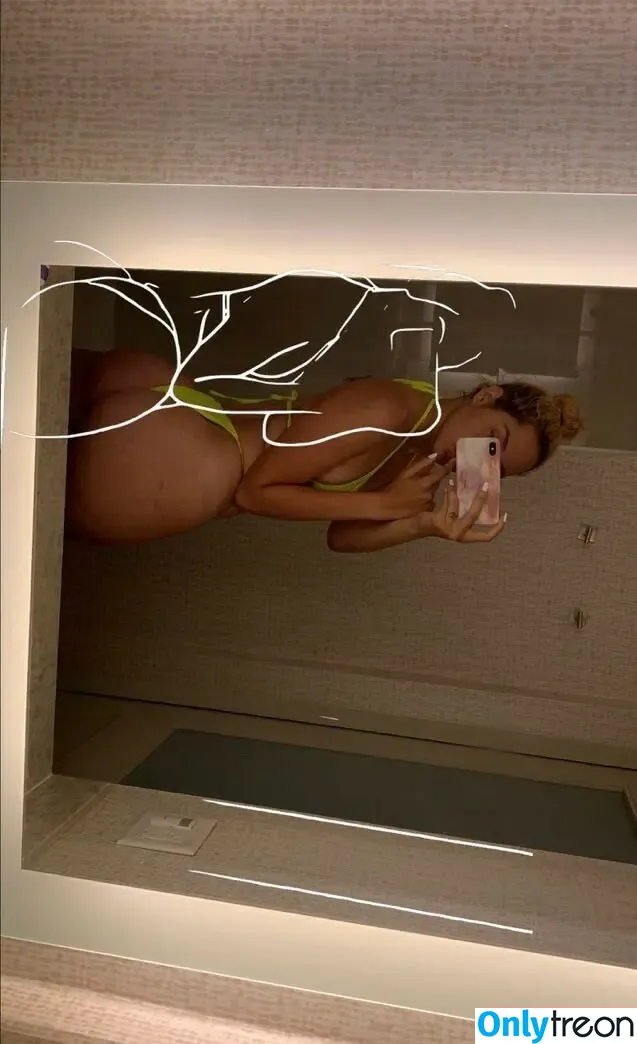 highkeymami nude photo #0005 (Highmamii / highkey.mami)