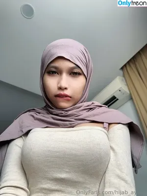 hijab_aysha / hijab_ayesha nude photo #0004
