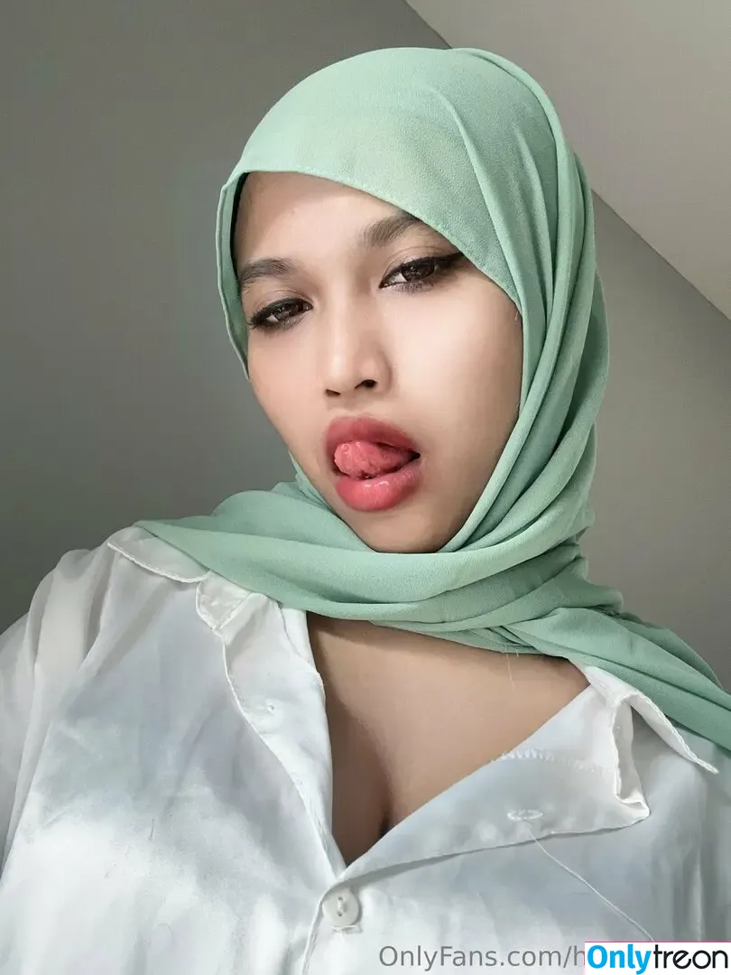 hijab_aysha nude photo #0028 (hijab_ayesha)
