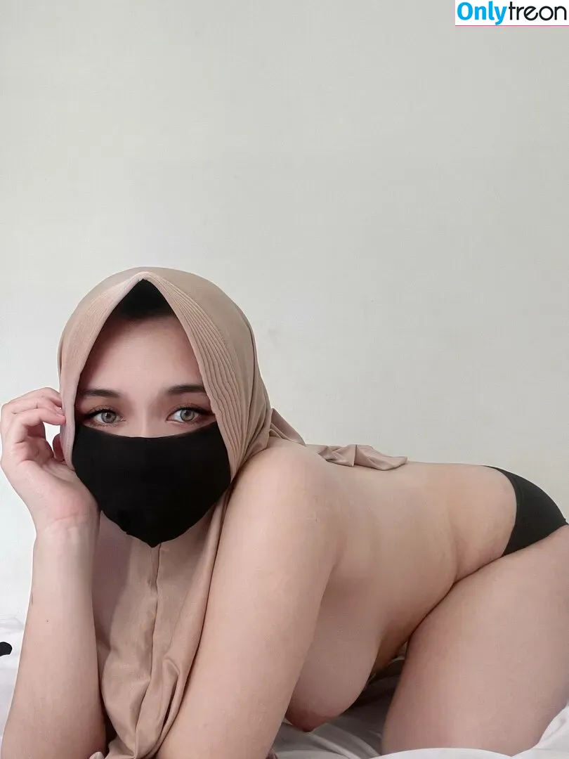 Hijab Camilla nude photo #0068 (hijab_camilla / hijabcamilla)