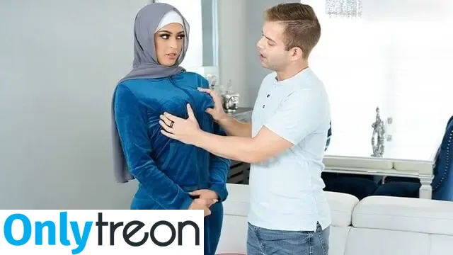 Hijab Hookup nude photo #0006 (Hijab Hookup)