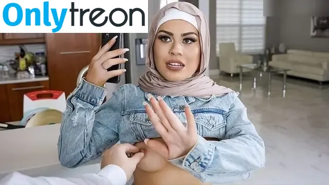 Hijab Hookup nude photo #0012 (Hijab Hookup)
