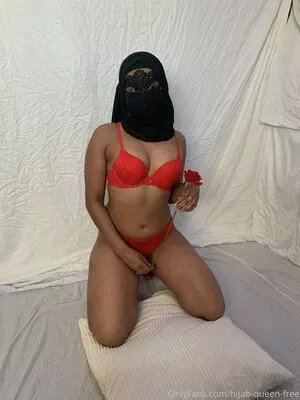 hijab-queen-free / hijabqueenofficial nude photo #0011