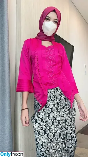 hijabisofiya / hijabisofia nude photo #0006