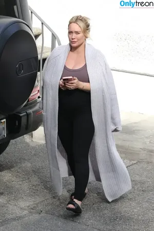 Hilary Duff / hilaryduff / kylanharv nude photo #1021