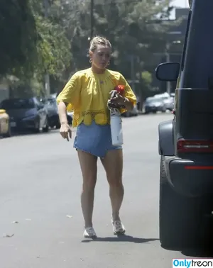 Hilary Duff / hilaryduff / kylanharv nude photo #1183
