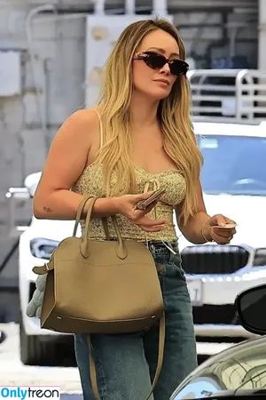 Hilary Duff / hilaryduff / kylanharv фото голая #1314
