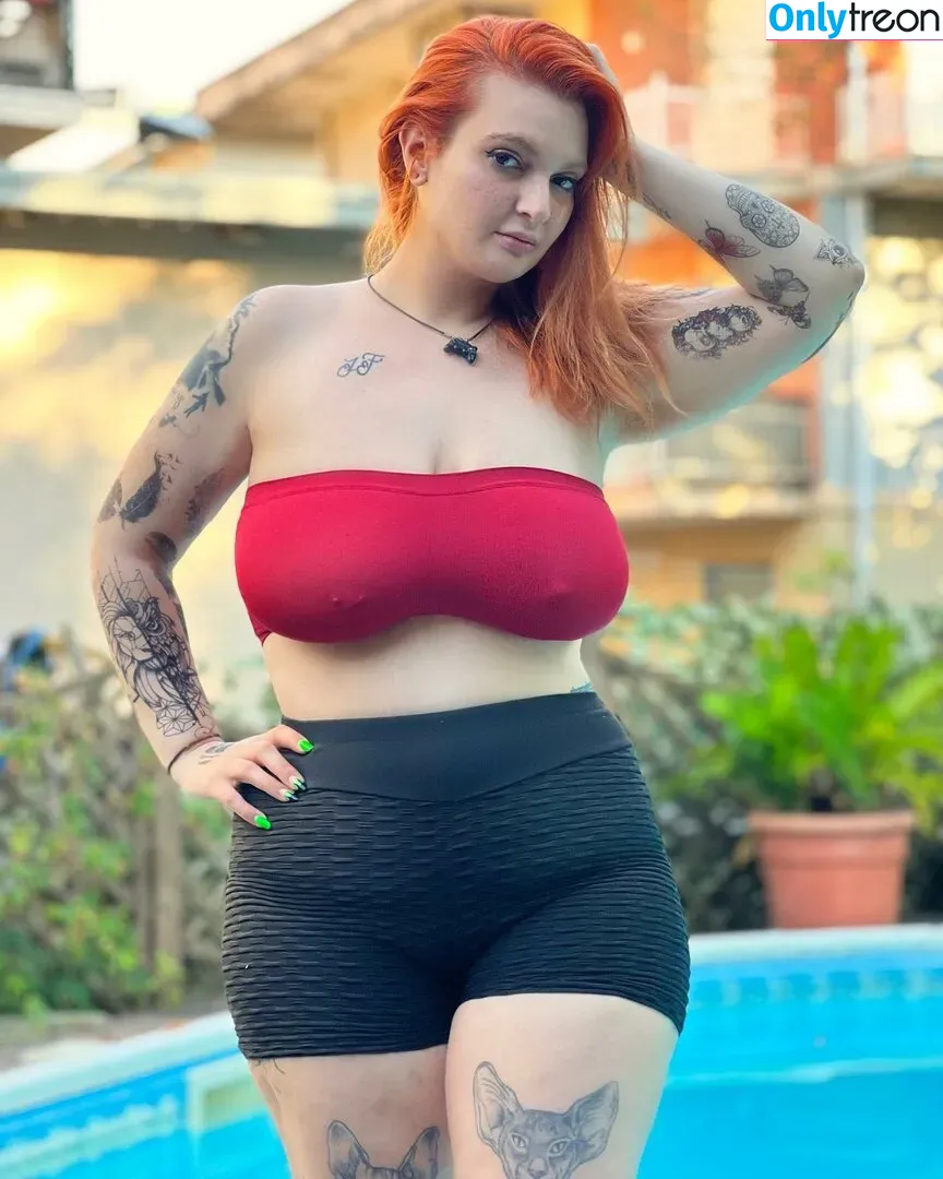 Hilary Ilariaa nude photo #0102 (HilaryIlaria / hilaryilariaa)