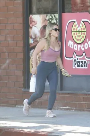 Hillary Duff / hilaryduff nude photo #0247