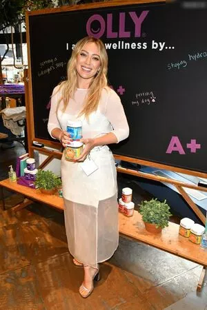 Hillary Duff / hilaryduff фото голая #0516