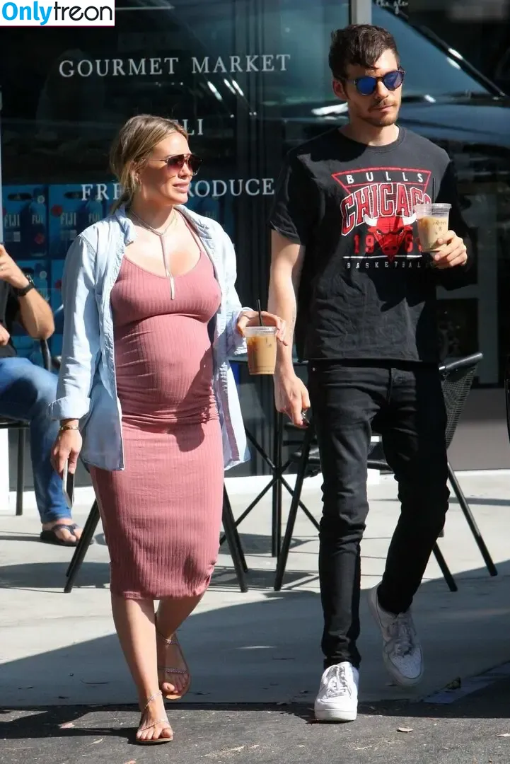 Hillary Duff голая photo #0685 (hilaryduff)