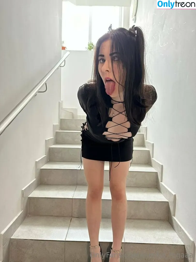 himiko_togaaa nude photo #0044 (toga_psycho.killer)