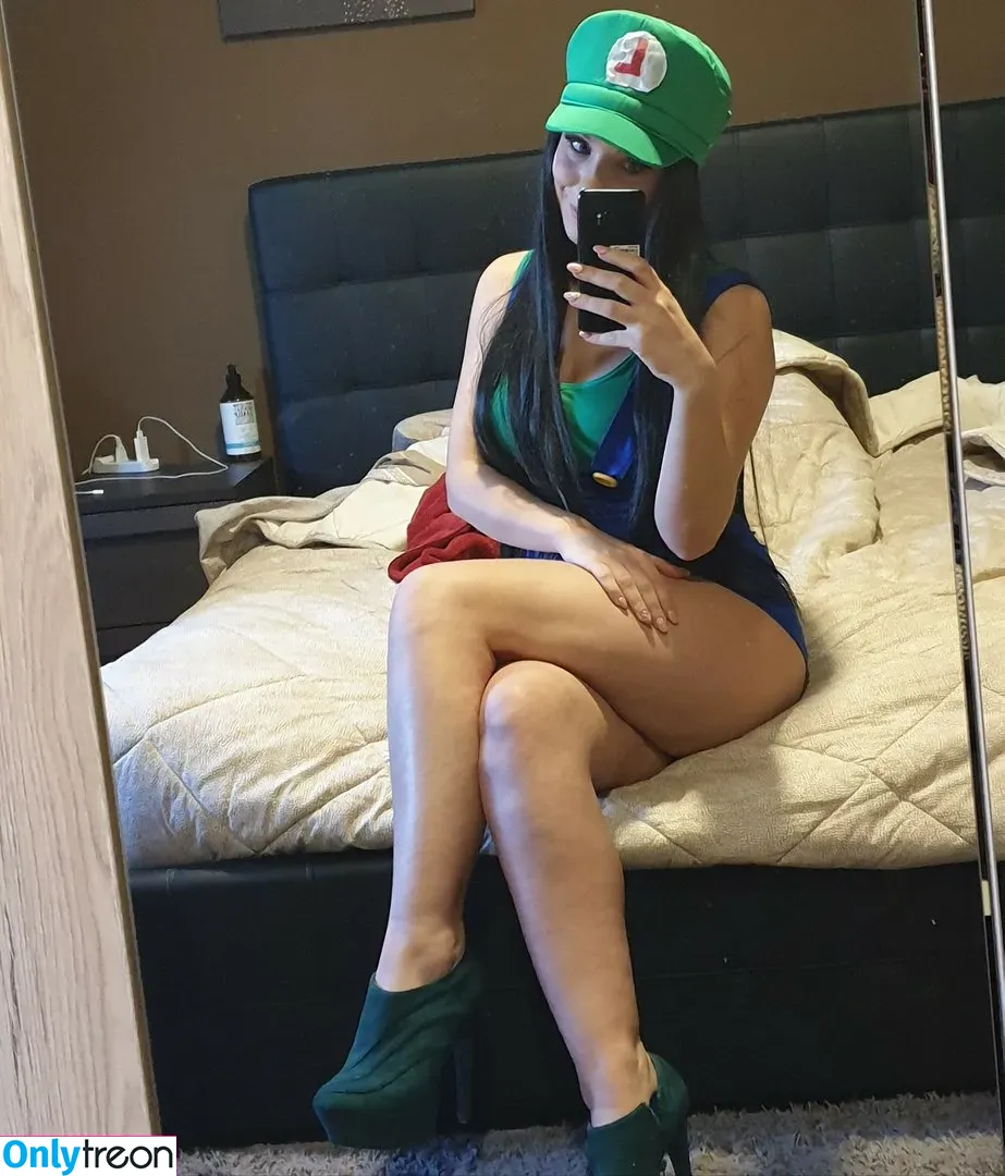 Himorta nude photo #0098 (Himorta)