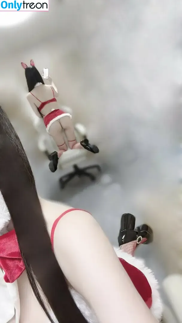 hina_chomaru nude photo #0070 (d__u07 / futomomoqueen_)