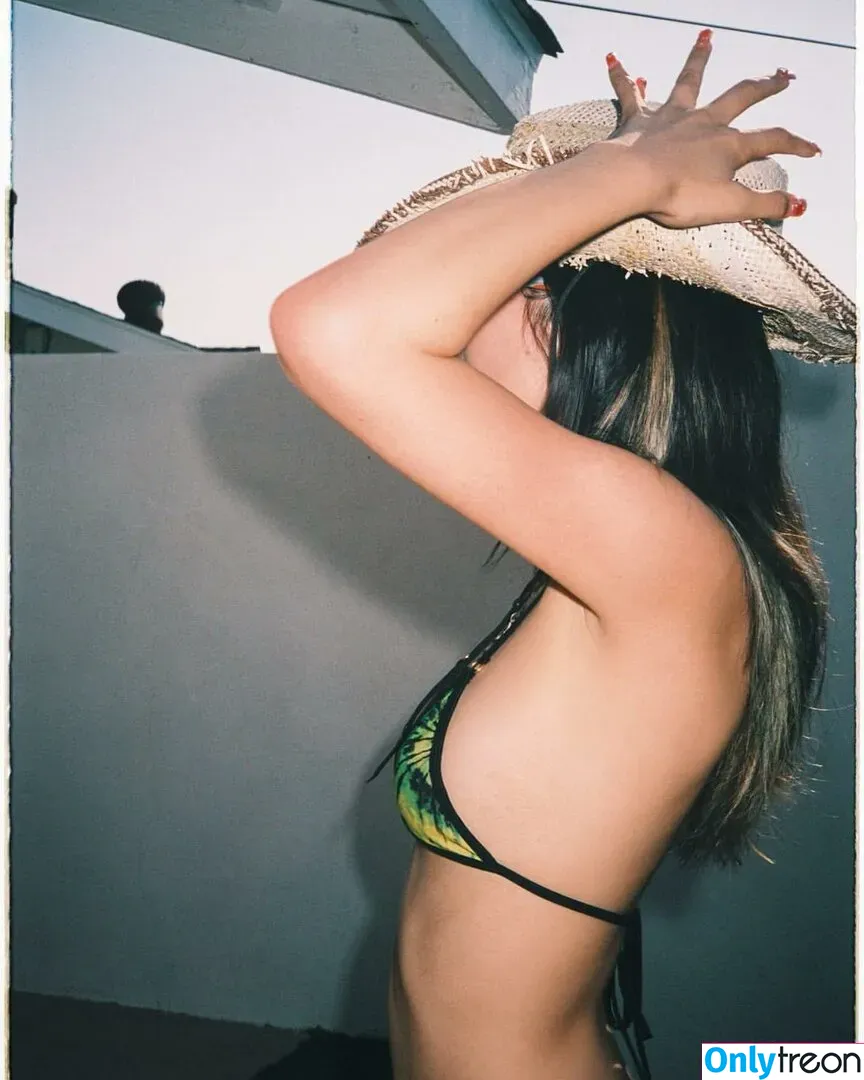 Hina Yoshihara nude photo #0002 (hina_yshr)