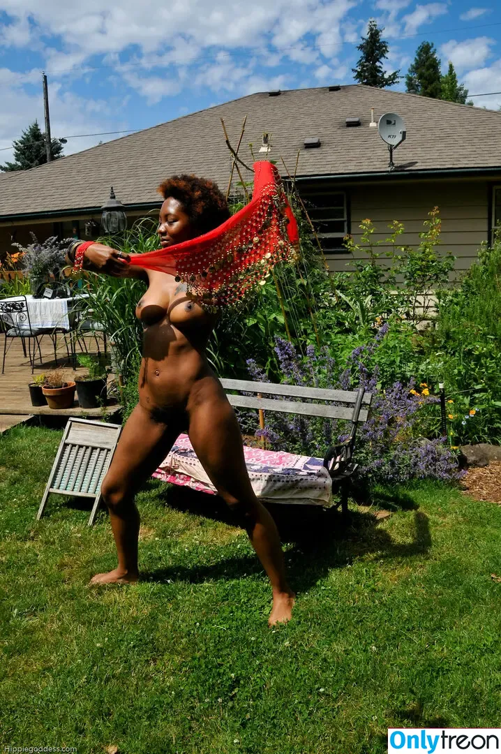 HippieGoddess голая photo #0022 (hippie___goddess / hippiegoddess69)