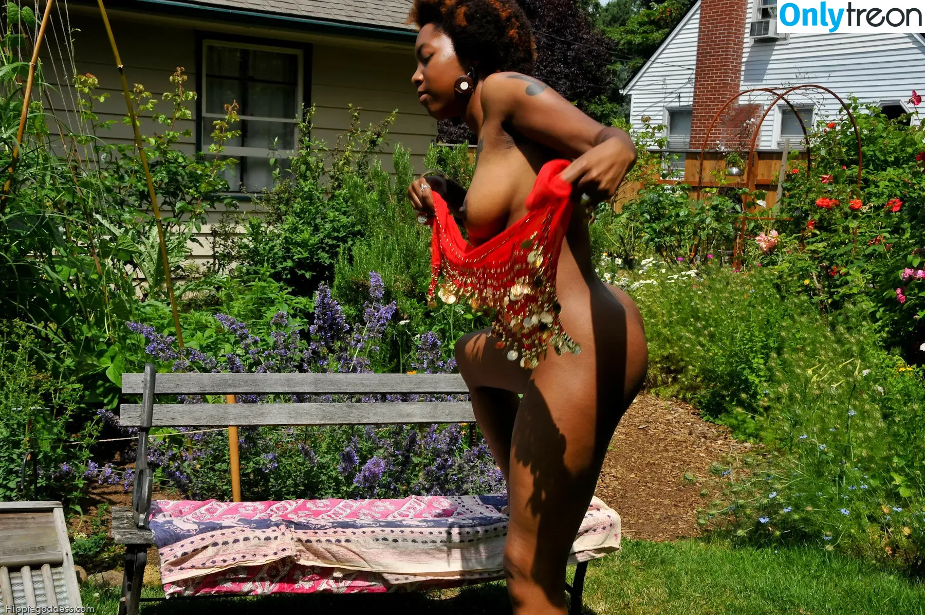 HippieGoddess голая photo #0032 (hippie___goddess / hippiegoddess69)