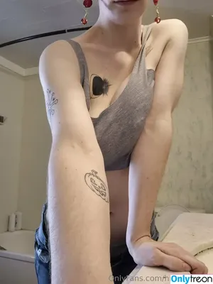 hipsandtits1 / hipsandbones nude photo #0041