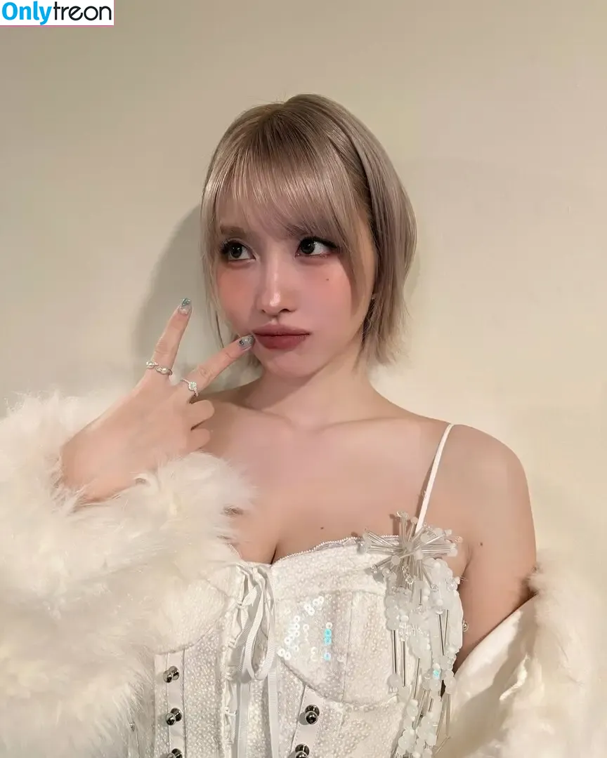 Hirai Momo голая photo #0050 (TWICE / momo)