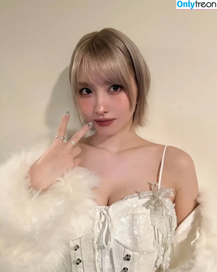 Hirai Momo nude photo #0053 (TWICE / momo)
