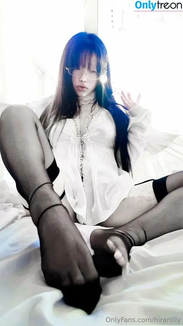 hirarilily nude photo #0125 (Hirari Ikeda / piercedpupil)