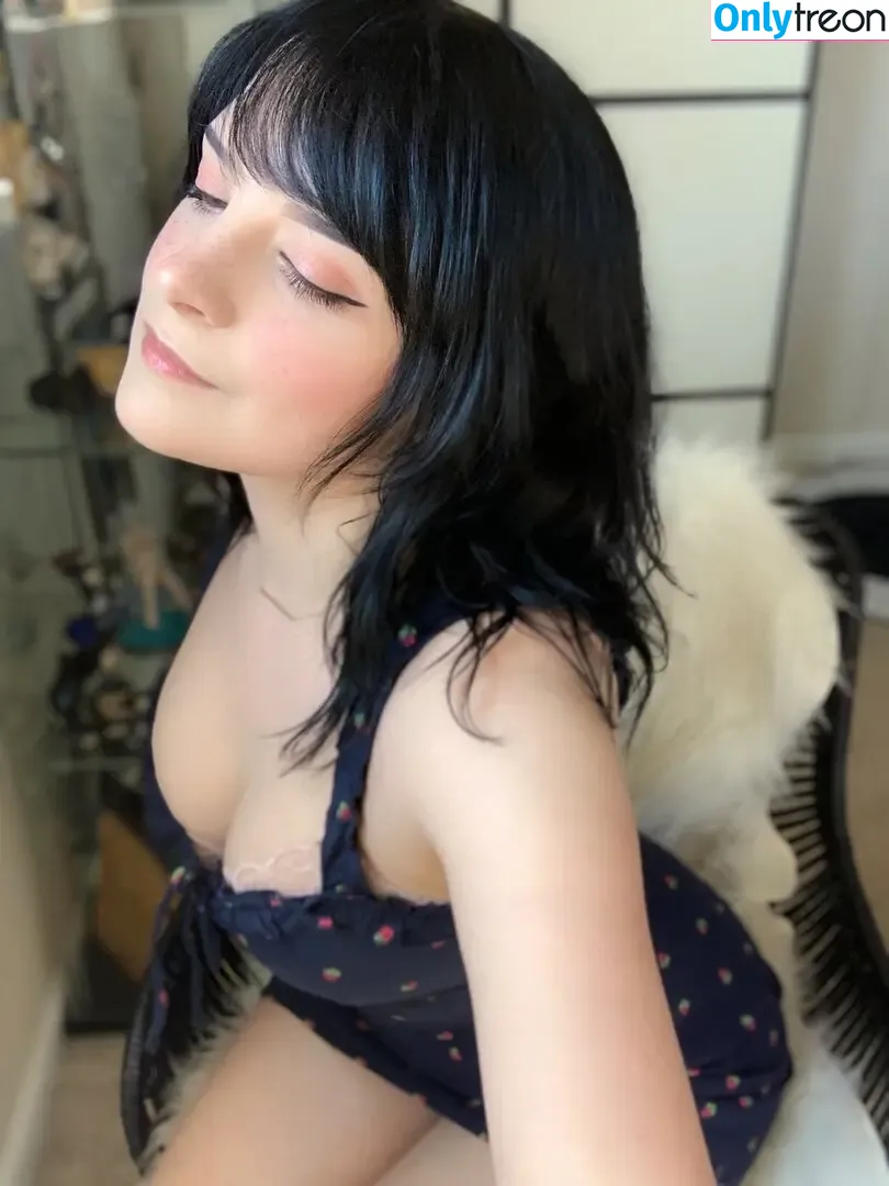 Hiso Neko nude photo #0791 (hiso.neko / hiso_neko / hisoneko)