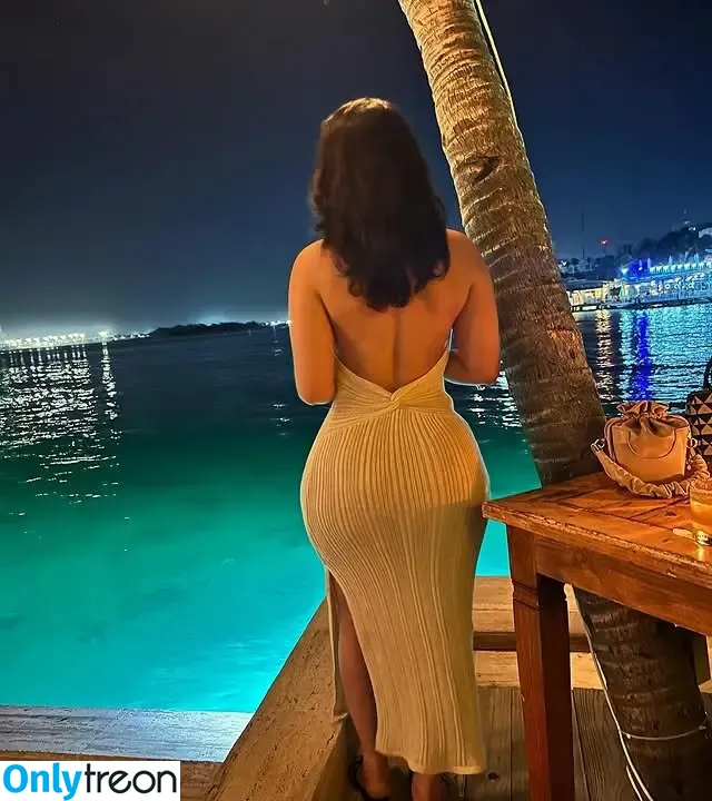 Hispanic голая photo #1107 (Latina Women / dianaMriveraa / dianamrivera_ / dianariveraa)