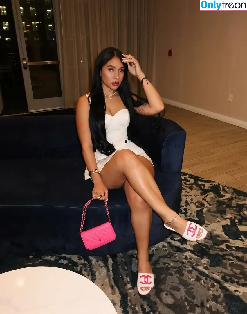 Hispanic голая photo #1123 (Latina Women / dianaMriveraa / dianamrivera_ / dianariveraa)