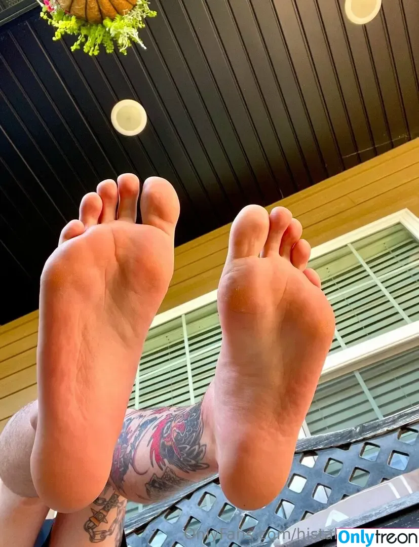 histalentedtoes голая photo #0007 (histalentedtoes)