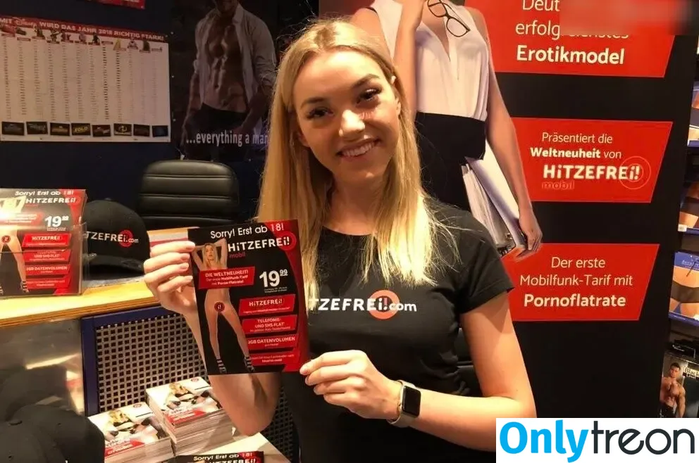 Hitzefrei голая photo #0002 (Hitzefrei)