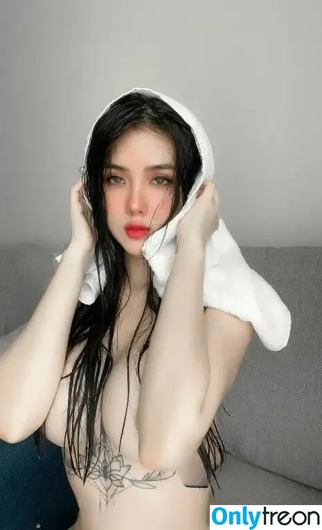 Hoàng Nhân Linh Chi голая photo #0003 (hoangnhanlinhchii)