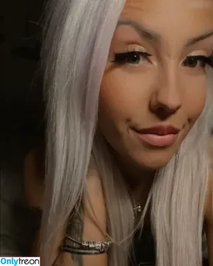  nude photo #0001