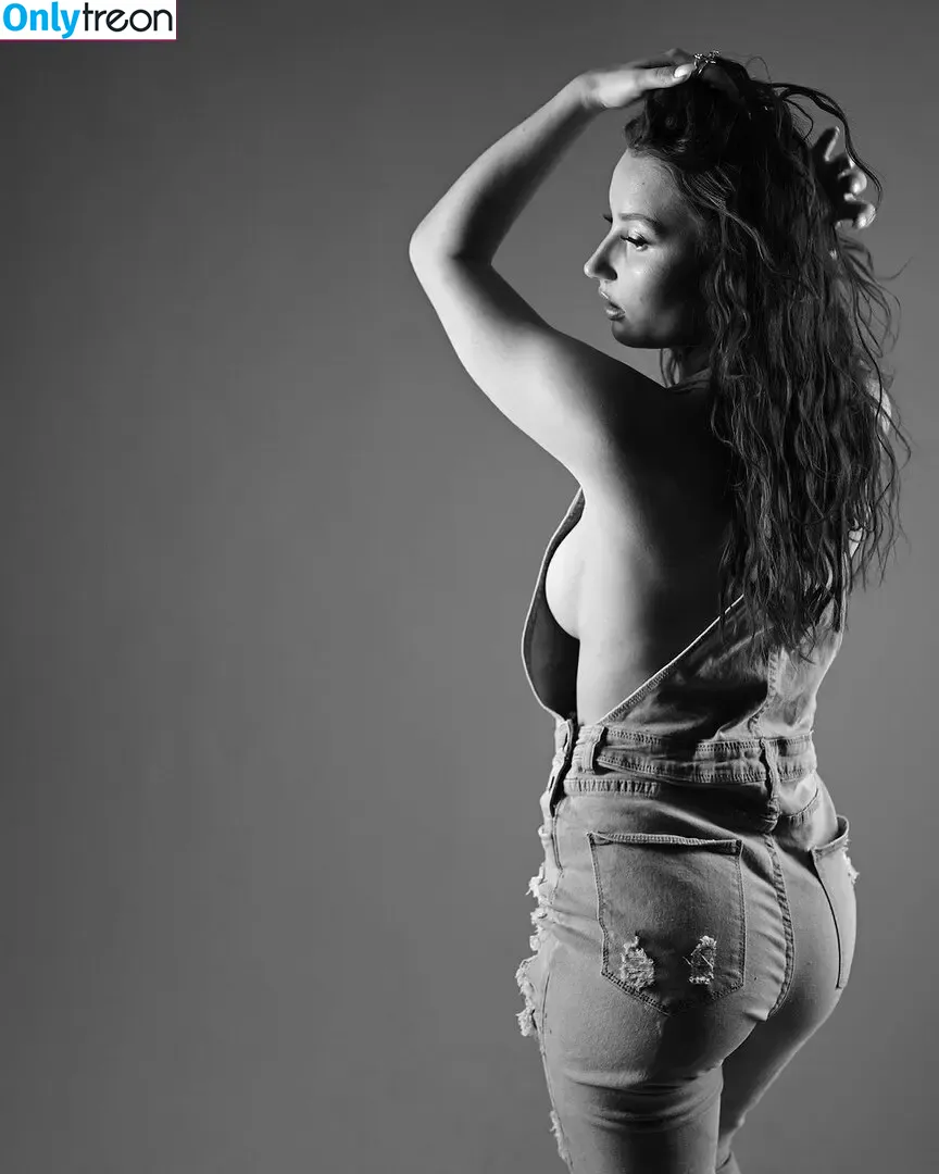 Hodaya Yifrach nude photo #0005 (hodayayifrach)
