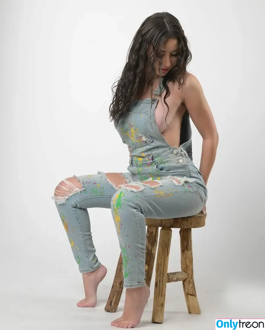Hodaya Yifrach nude photo #0011 (hodayayifrach)