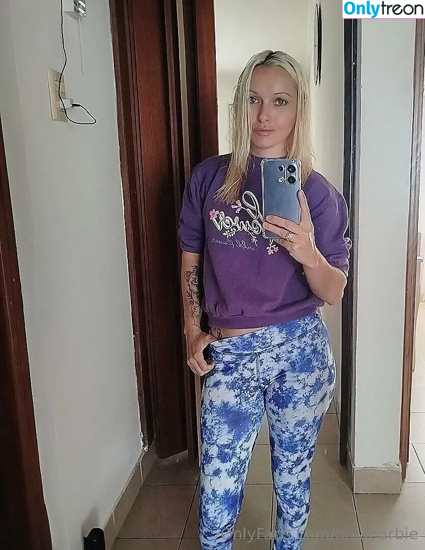 holabarbie nude photo #0018 (holabarbie)