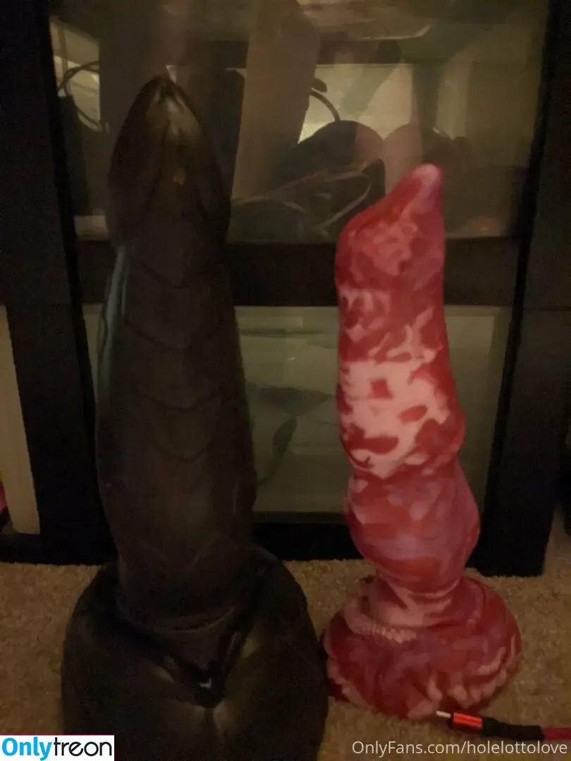 holelottolove nude photo #0015 (livingtinywithawolf)