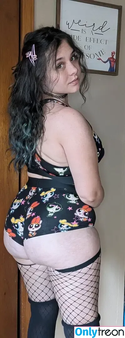 hollieboo nude photo #0052 (hollieboo)