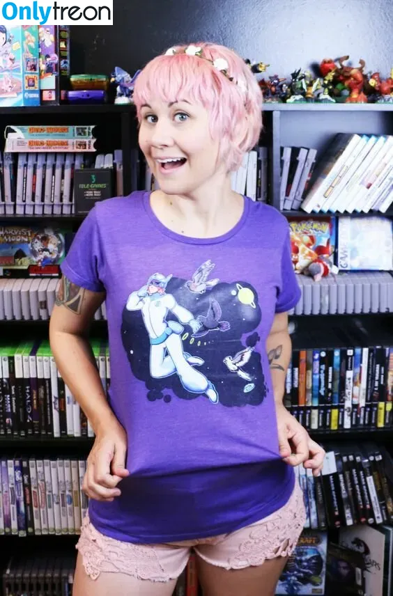 Holly Conrad голая photo #0032 (HollyConrad / commanderholly)