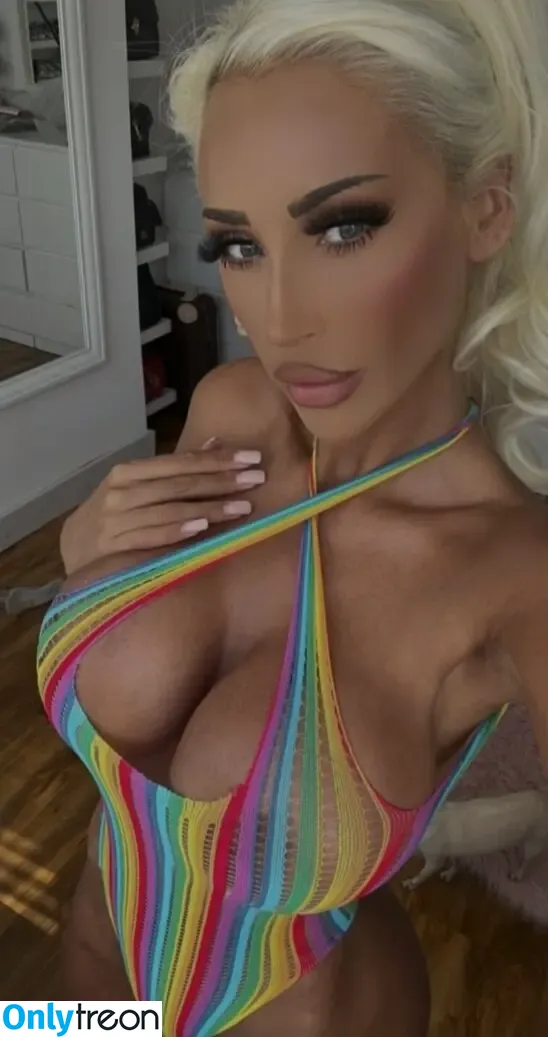 Holly Deacon nude photo #0048 (hollydeacon / hollyjaydeacon)
