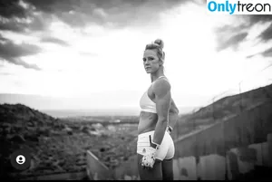 Holly Holm / 951825052 / hollyholm фото голая #0094