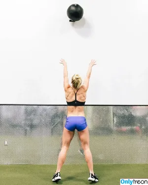 Holly Holm / 951825052 / hollyholm фото голая #0181
