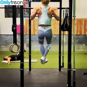 Holly Holm / 951825052 / hollyholm фото голая #0196