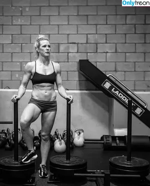 Holly Holm / 951825052 / hollyholm фото голая #0204