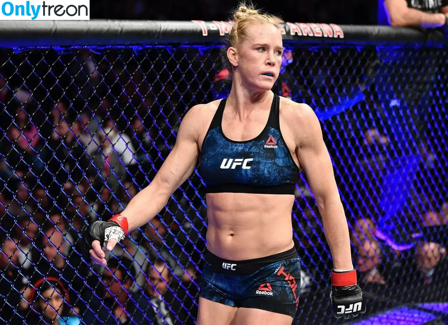 Holly Holm nude photo #0115 (951825052 / hollyholm)